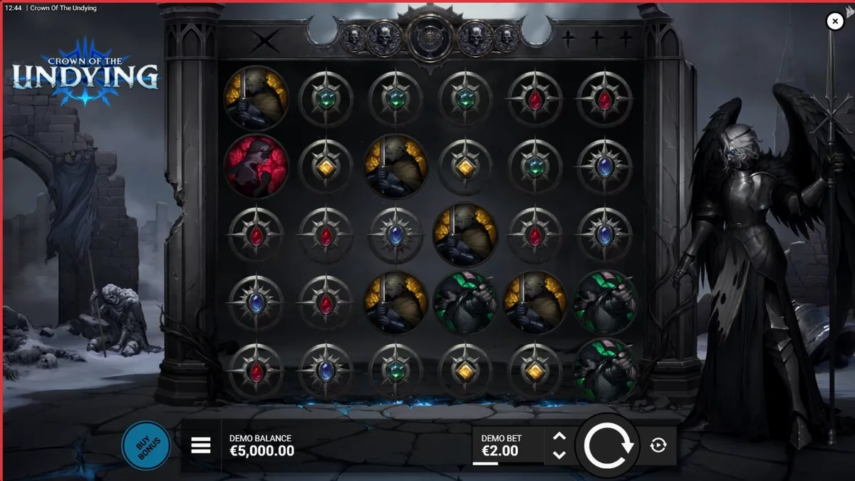 Tampilan visual gelap dan gotik dari slot Crown of the Undying